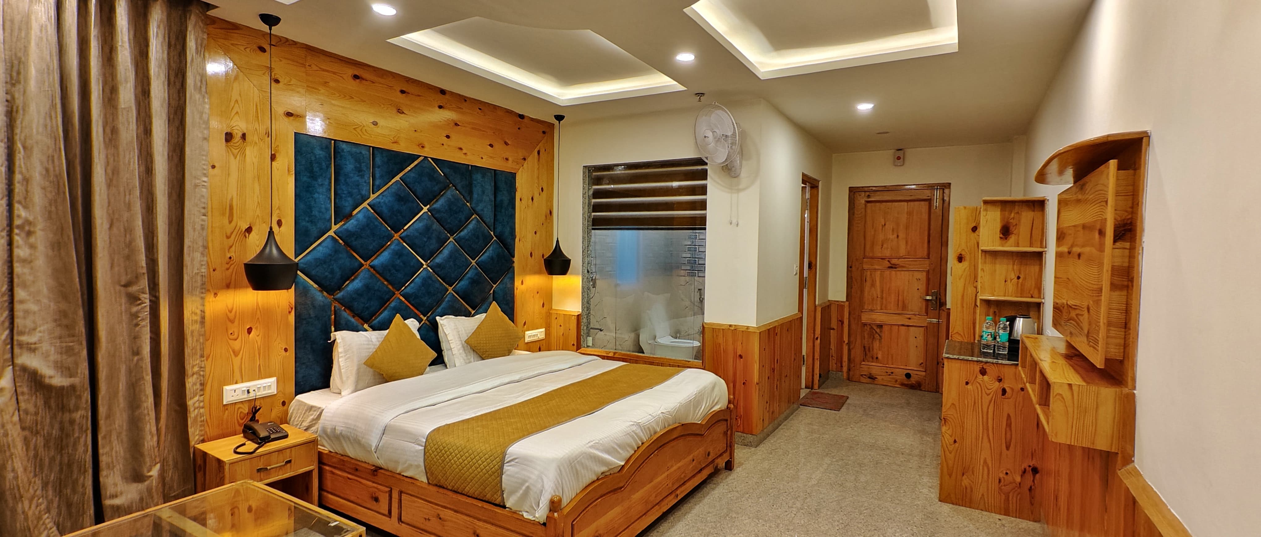 Hotel Shingar - Tap to explore photos