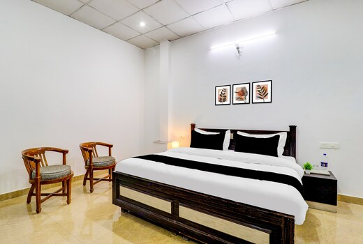 Hotel O Dehradun Central Railway Junction Formerly Bhagwan Guest House