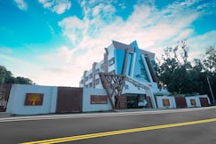  S S International HOTEL, Rayagada