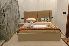 Homlee-Gold-4BHK-Lift-Vasant Kunj-Parking, Delhi