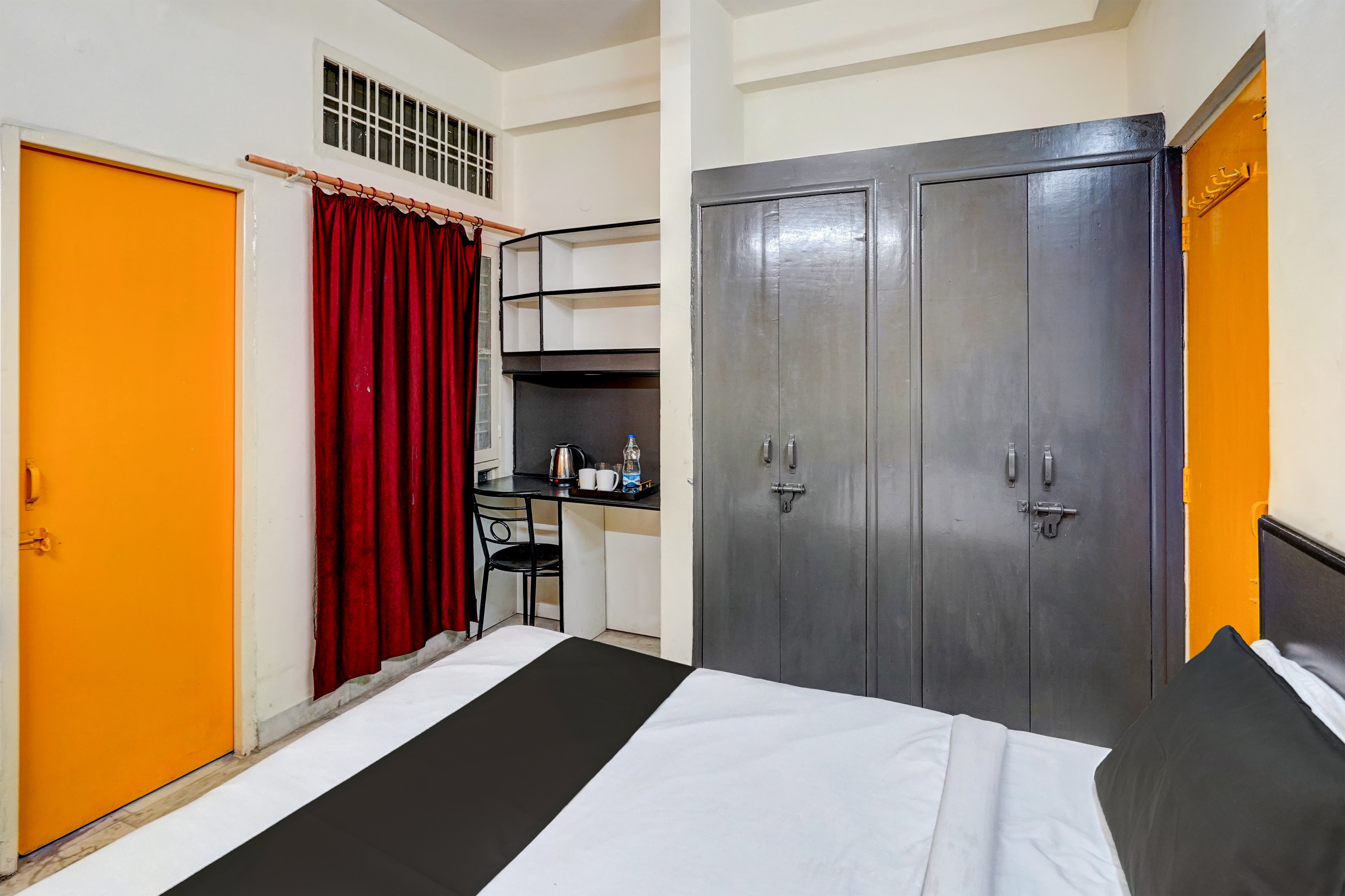 Hotel O Aryan Home Stay - Tap to explore photos