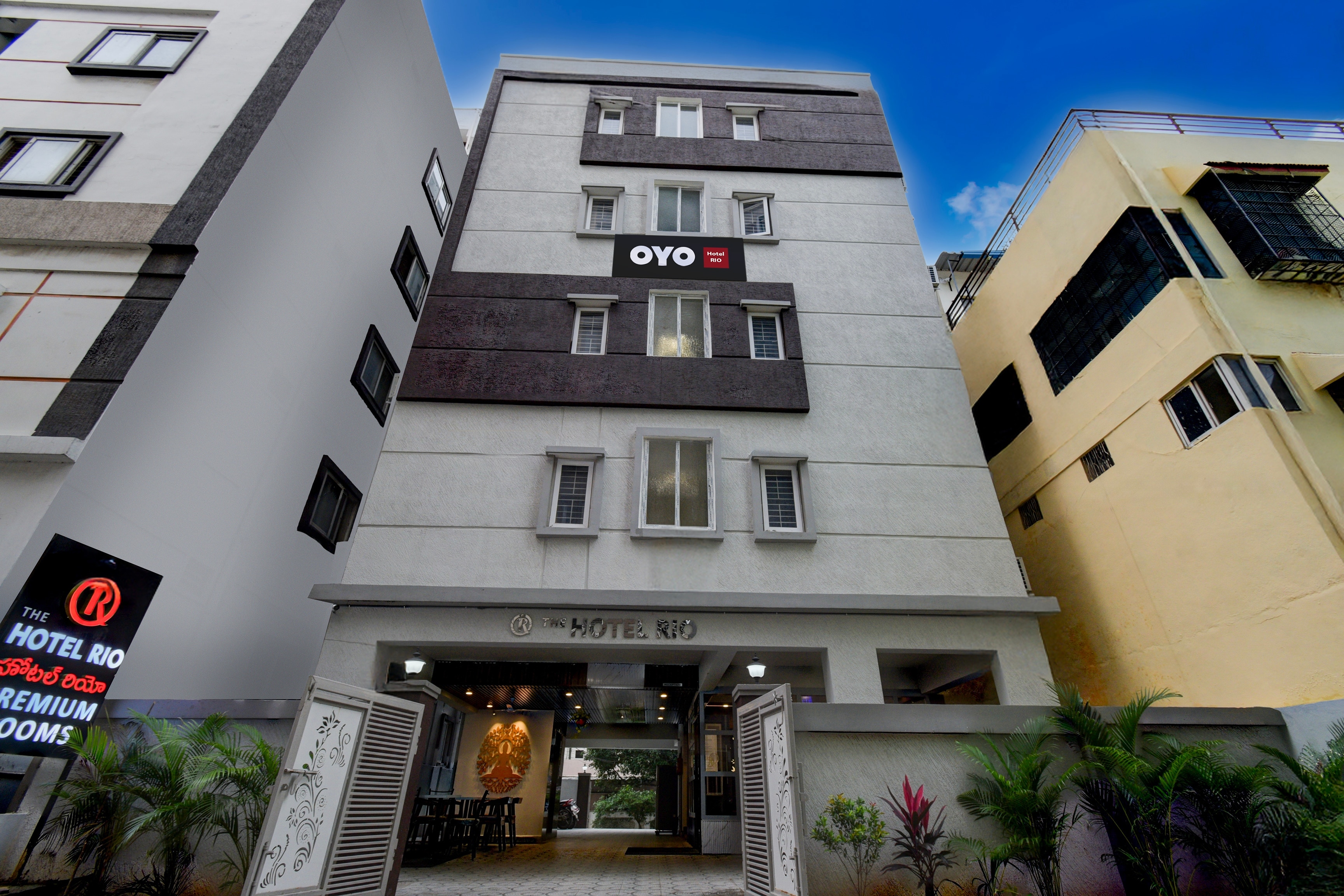 Collection O The RIO HOTEL - Tap to explore photos