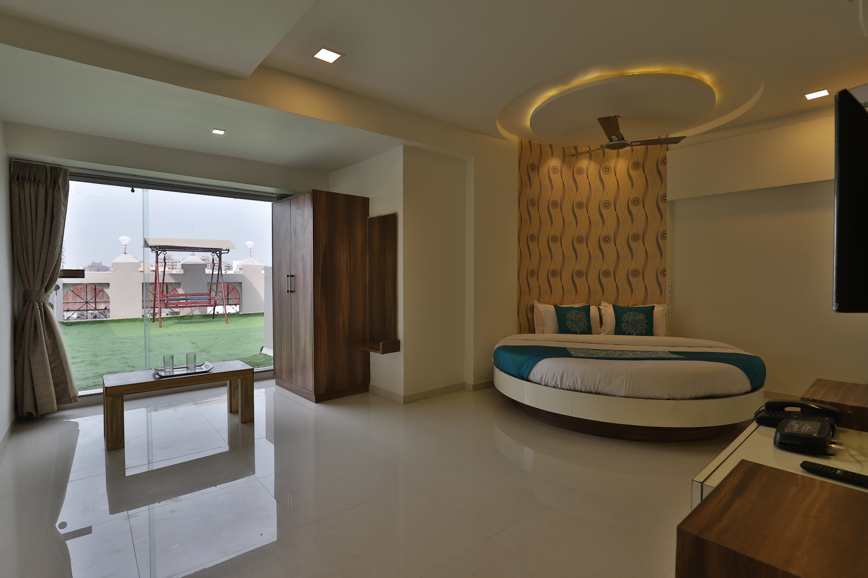 Hotel Neelkanth Bliss - Tap to explore photos