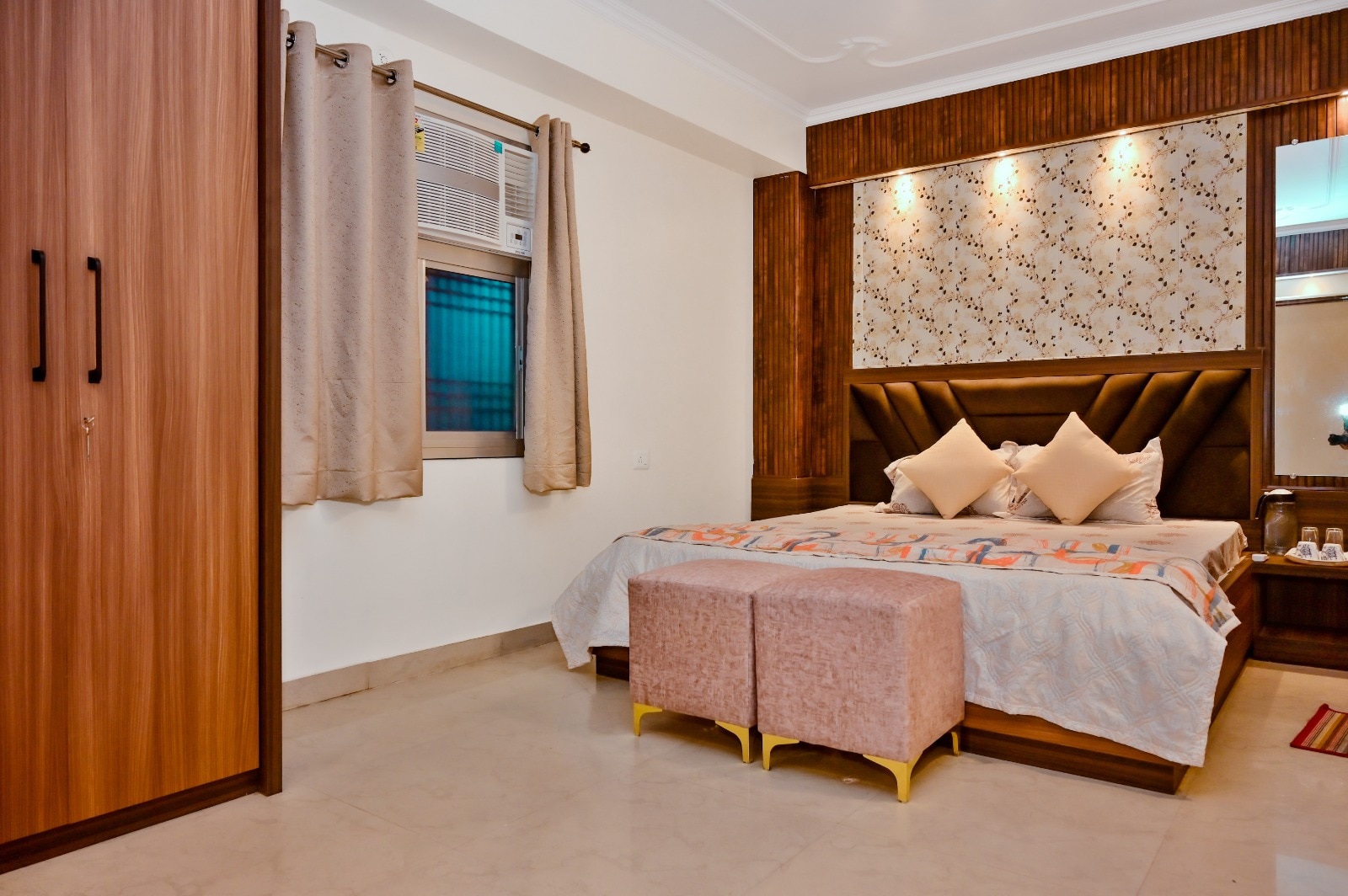 Yaadein Homestay - Tap to explore photos
