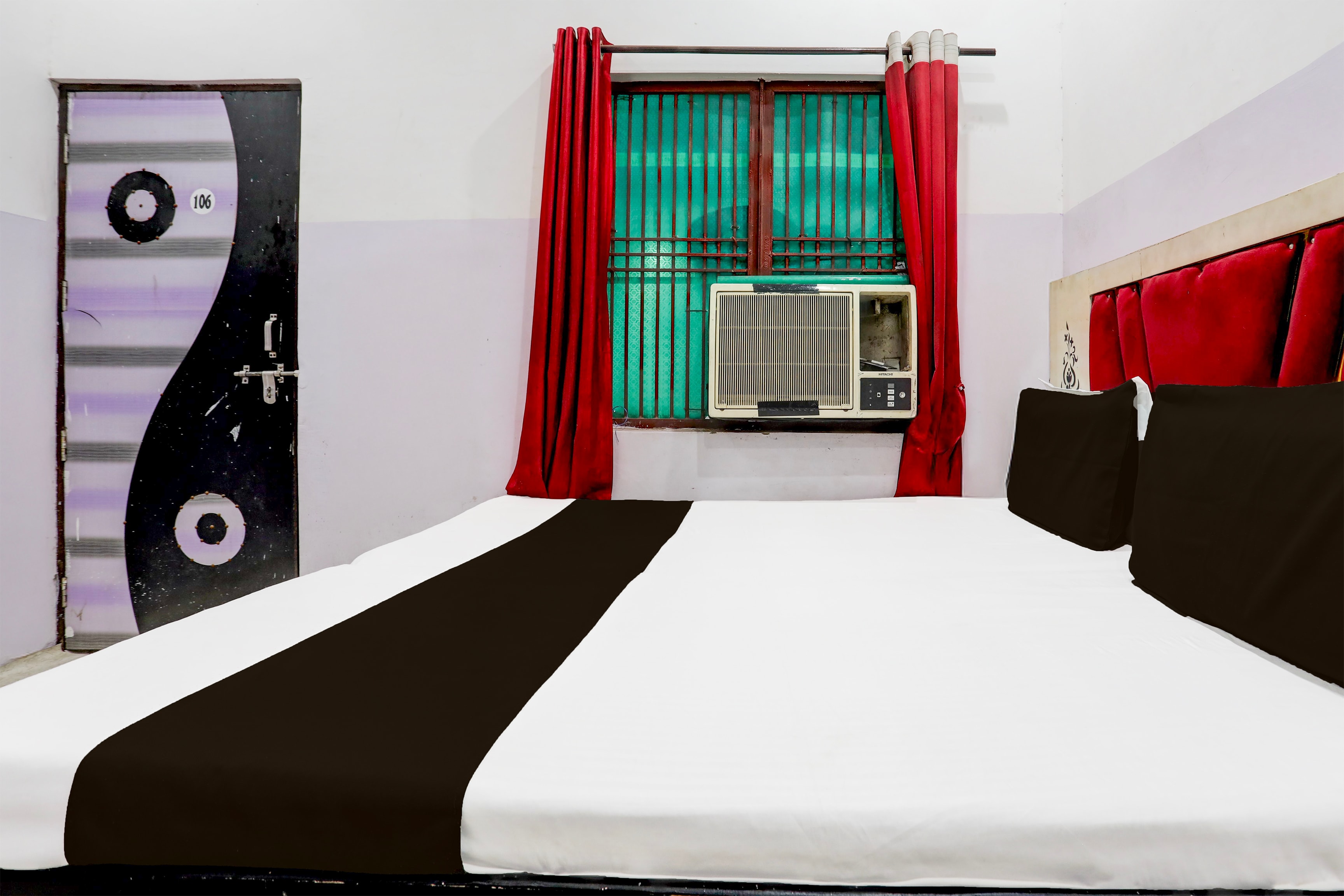 Hotel O UP86 - Tap to explore photos