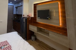 High sky in  Stay once carry memories for forever, Greater Noida