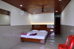 Lake View Lodge, Pune, Pune