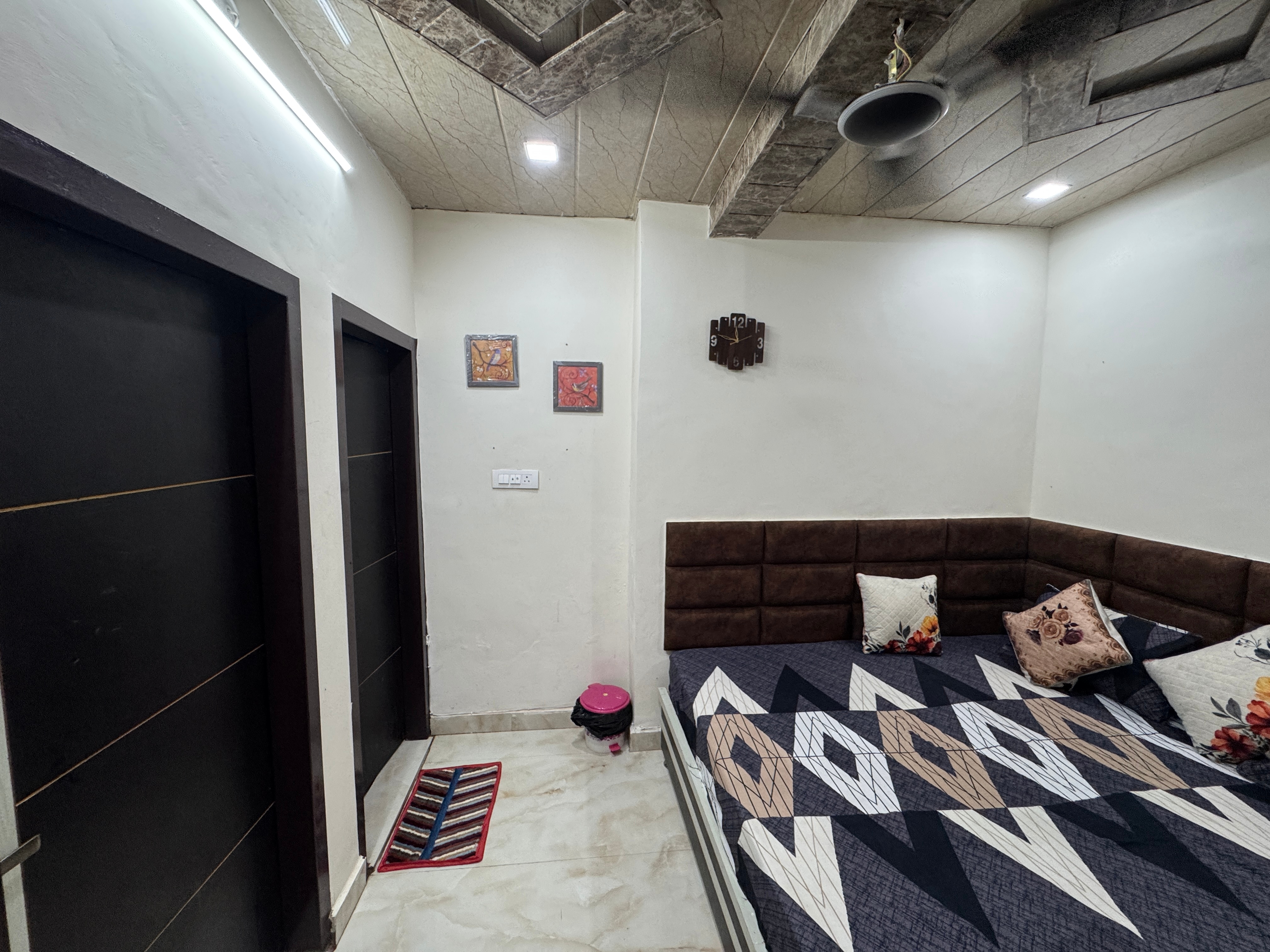 THE KWALITY RESIDENCY - Tap to explore photos