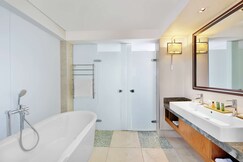 Hilton Windhoek, Windhoek West