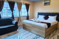 HOTEL MAHAL, Chunshura