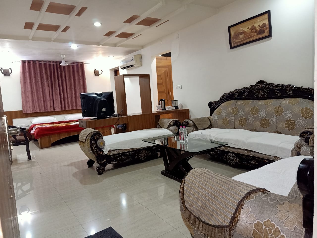 Gouri Inn 3
