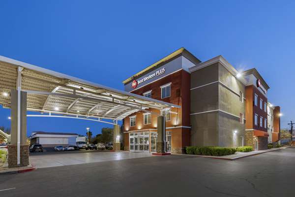 BEST WESTERN PLUS HENDERSON - Tap to explore photos