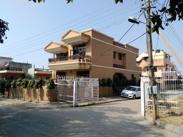 Deepak Motel Sector 2 - Tap to explore photos