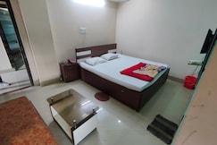 Hotel Geetanjali Palace, Kolkata