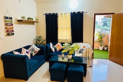 ZoomStay Service Apartments, Varanasi