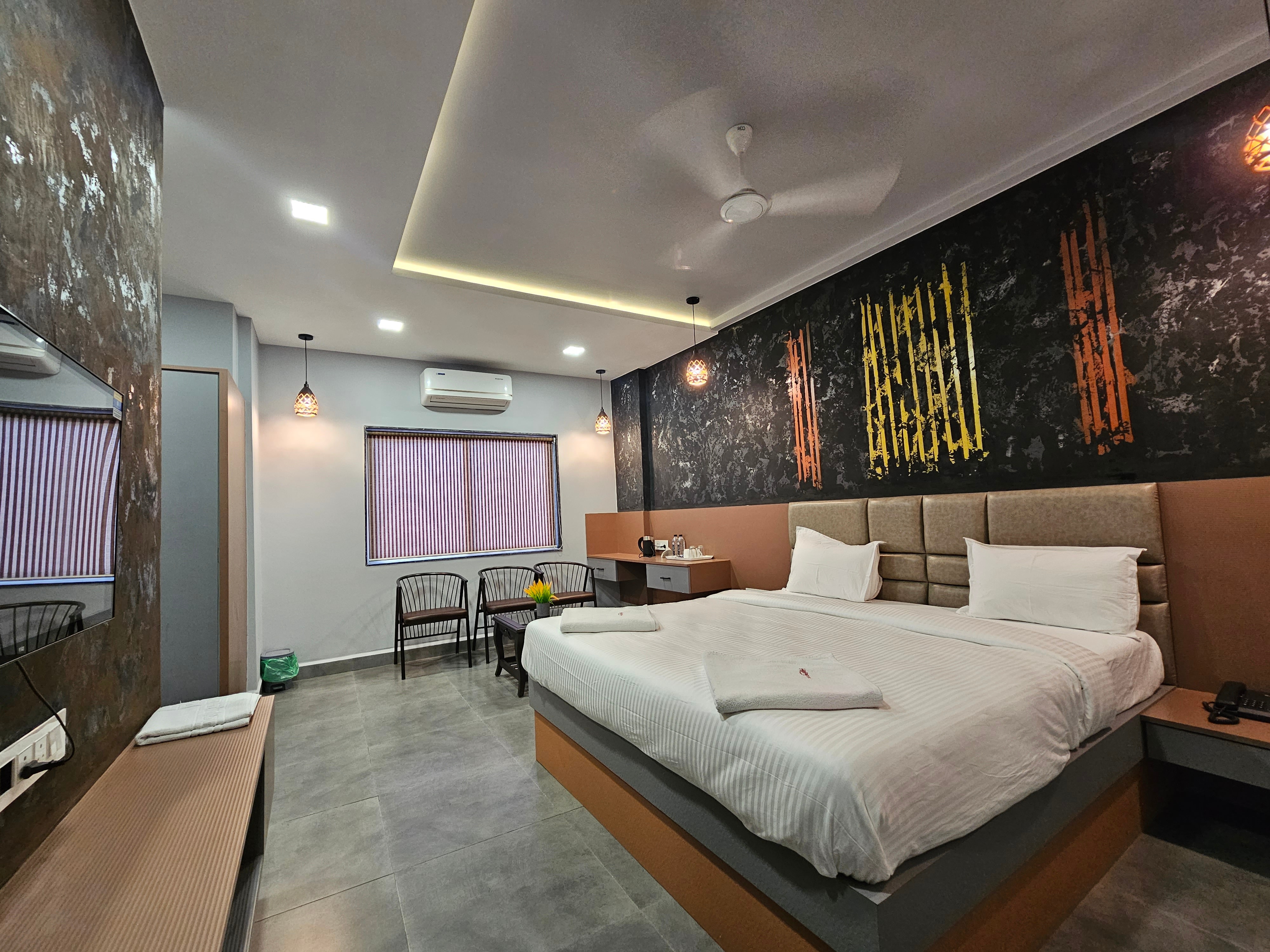 Super Deluxe AC Room 1
