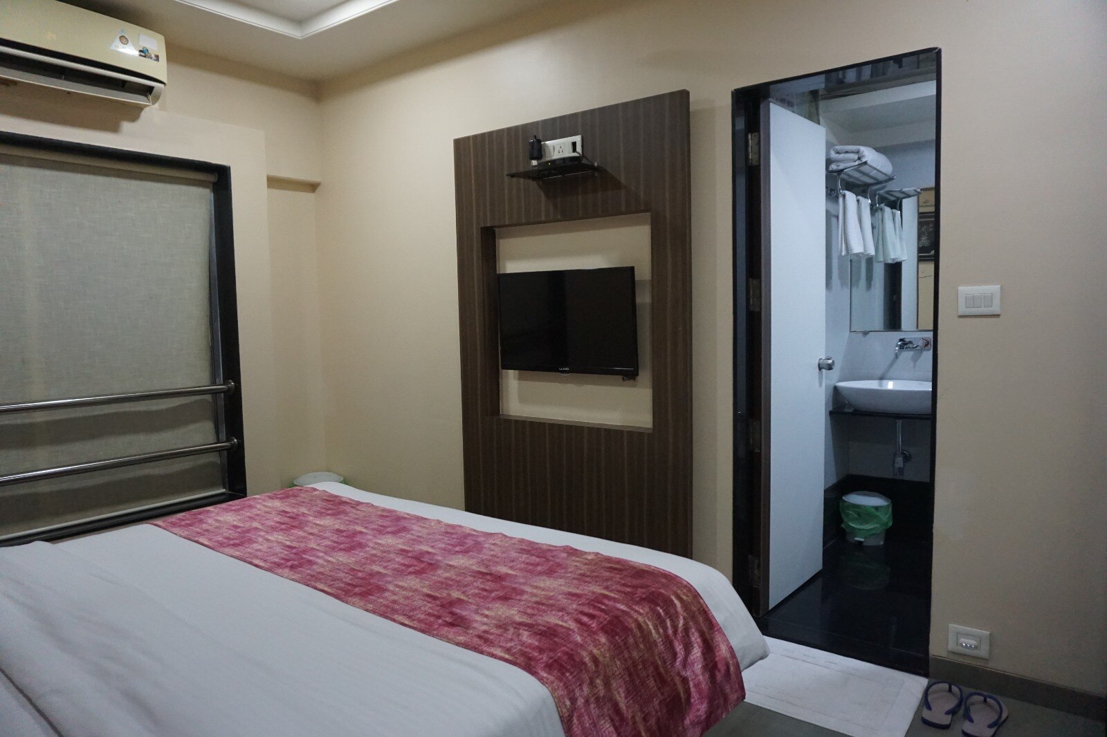 Hotel Yash Executive