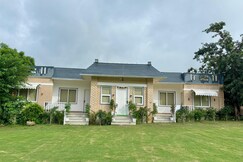 Stays7'Hillview Farm, Gurgaon