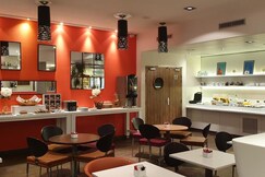 NOVOTEL SUITES PERPIGNAN CENTRE, Pyrenees-Orientales