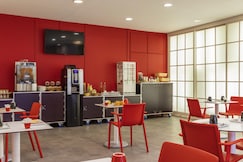 ibis Styles Paris Saint Denis Plaine, Paris