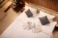 Hotel Regal Crest, Bhubaneshwar