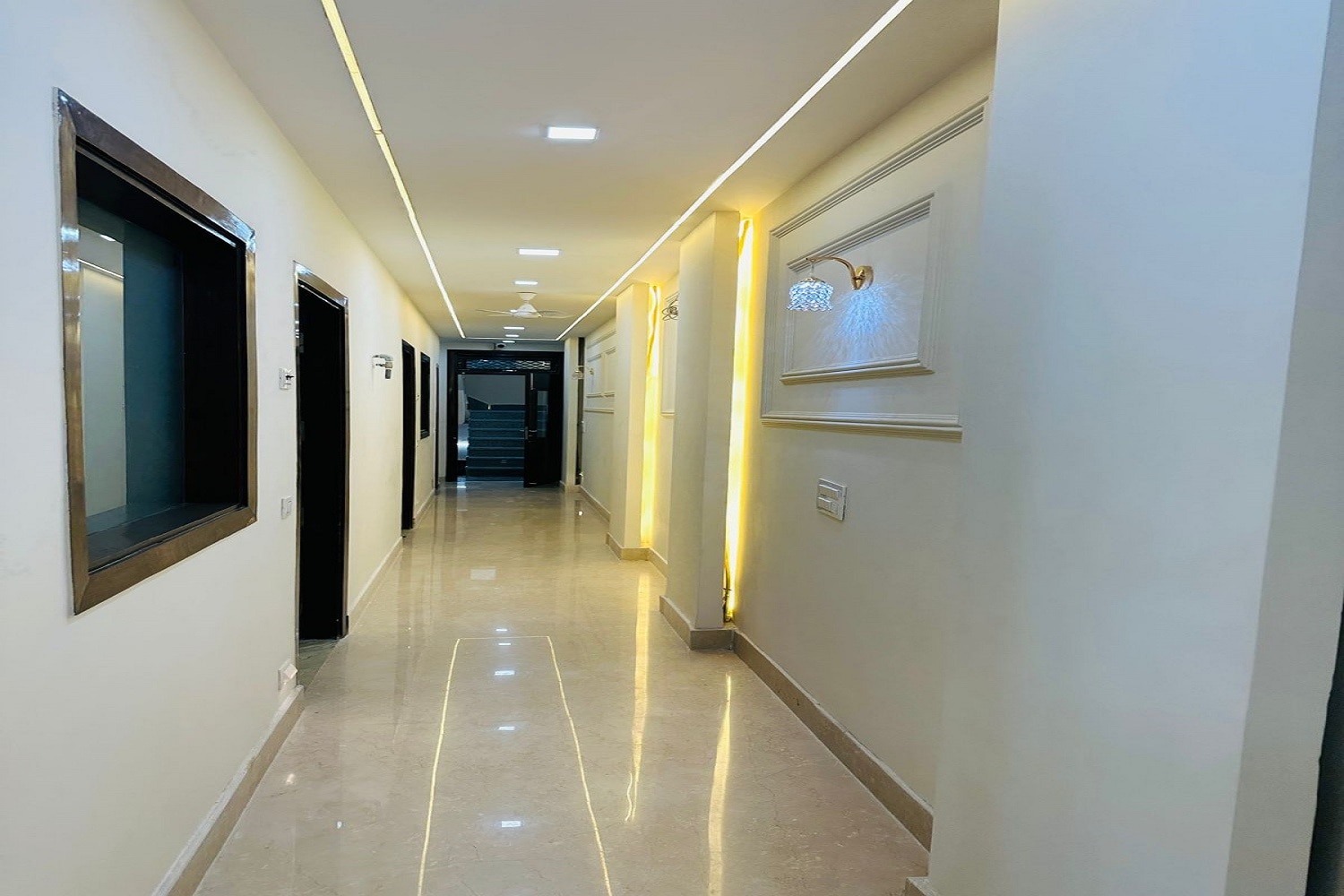 Hotel Samrat Residency Nizamuddin - Tap to explore photos