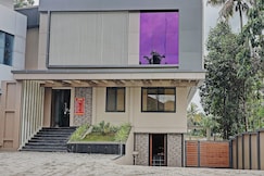 Super Townhouse Kizhakkambalam Tourist Home, Cochin
