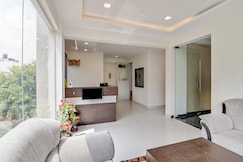 OYO Hotel King's Suites, Near Kammanahalli., Bangalore