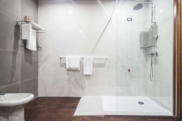 Best Western Hotel Modena District - Tap to explore photos