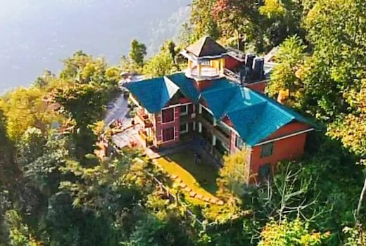 The Red Mud Chalet By StayApart