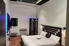 Keshav Hotel, Mainpuri