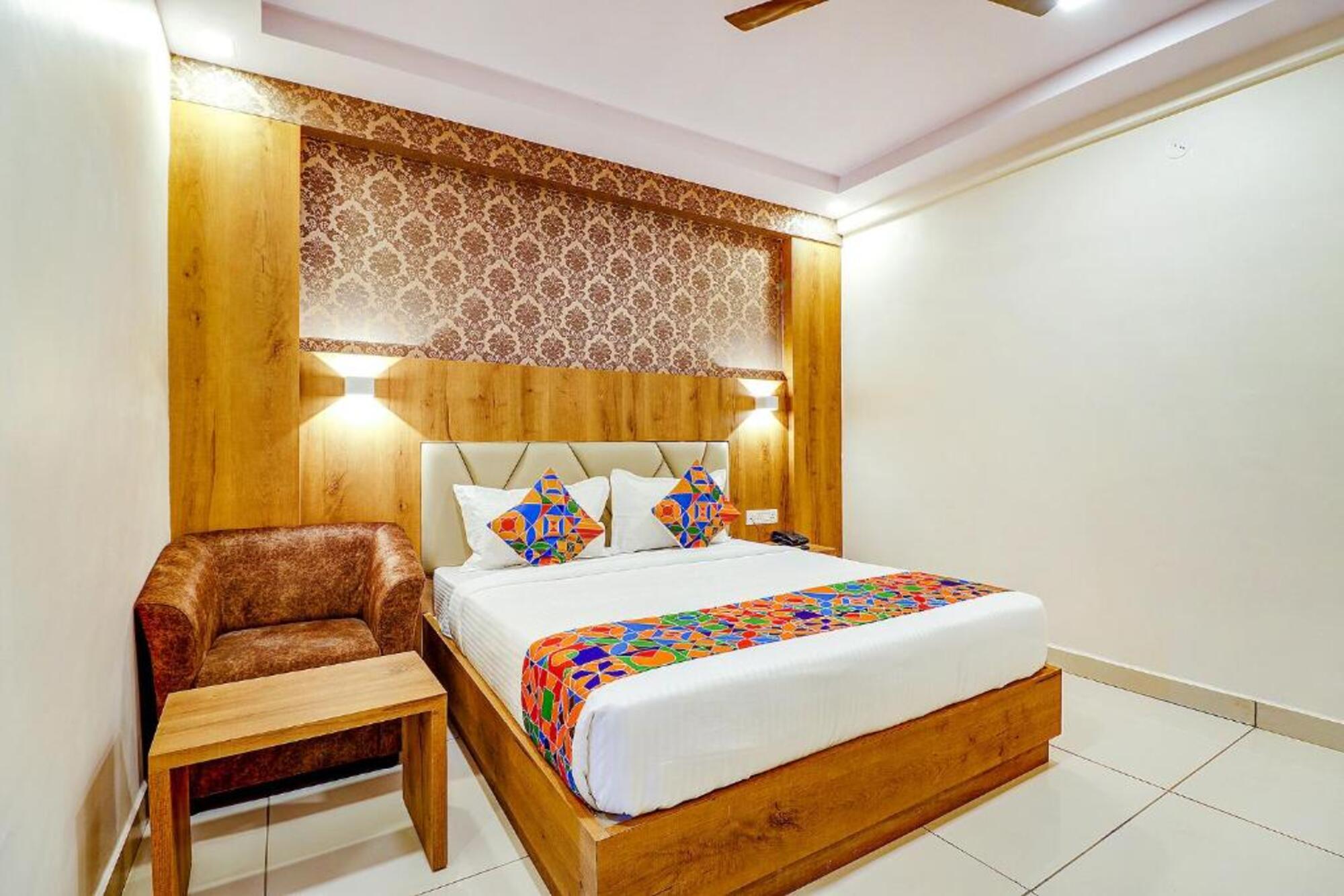 FabHotel Rotano Grand - Nr. Marathahalli Bridge - Tap to explore photos