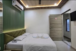 Sanidhya Hotel, Khatu
