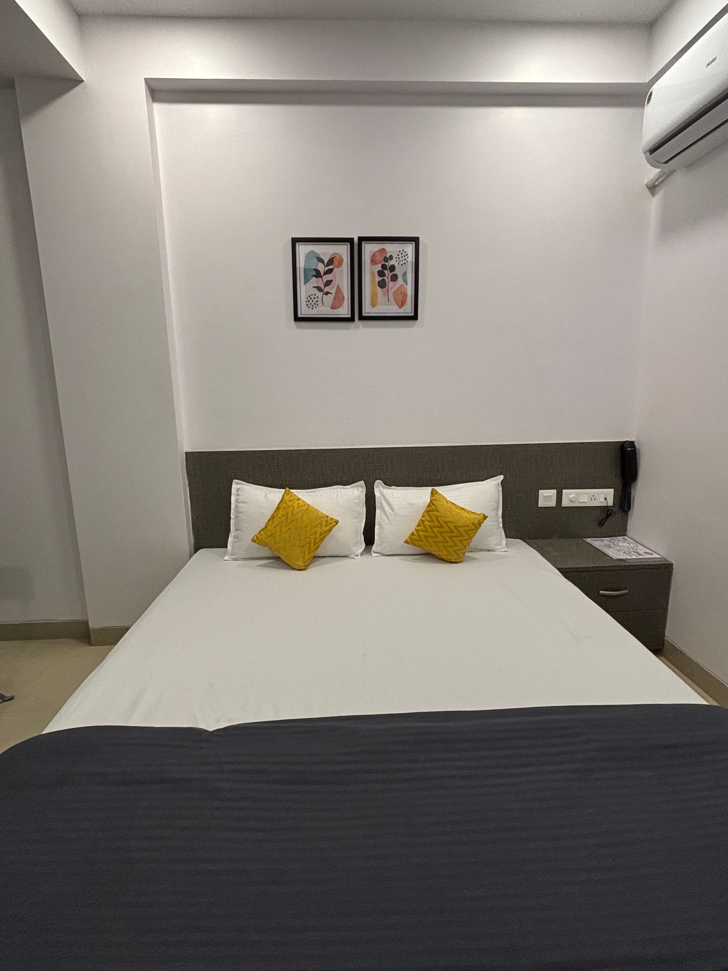 Standard AC Room 4 1