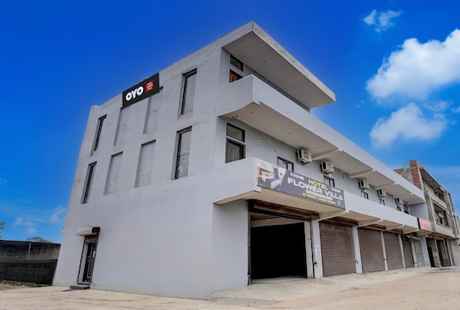Hotel O FLOWER VILLA