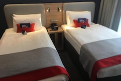Holiday Inn Express Zurich Airport, Bremgarten