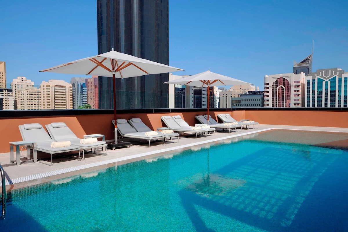 Courtyard by Marriott World Trade Center Abu Dhabi - Tap to explore photos