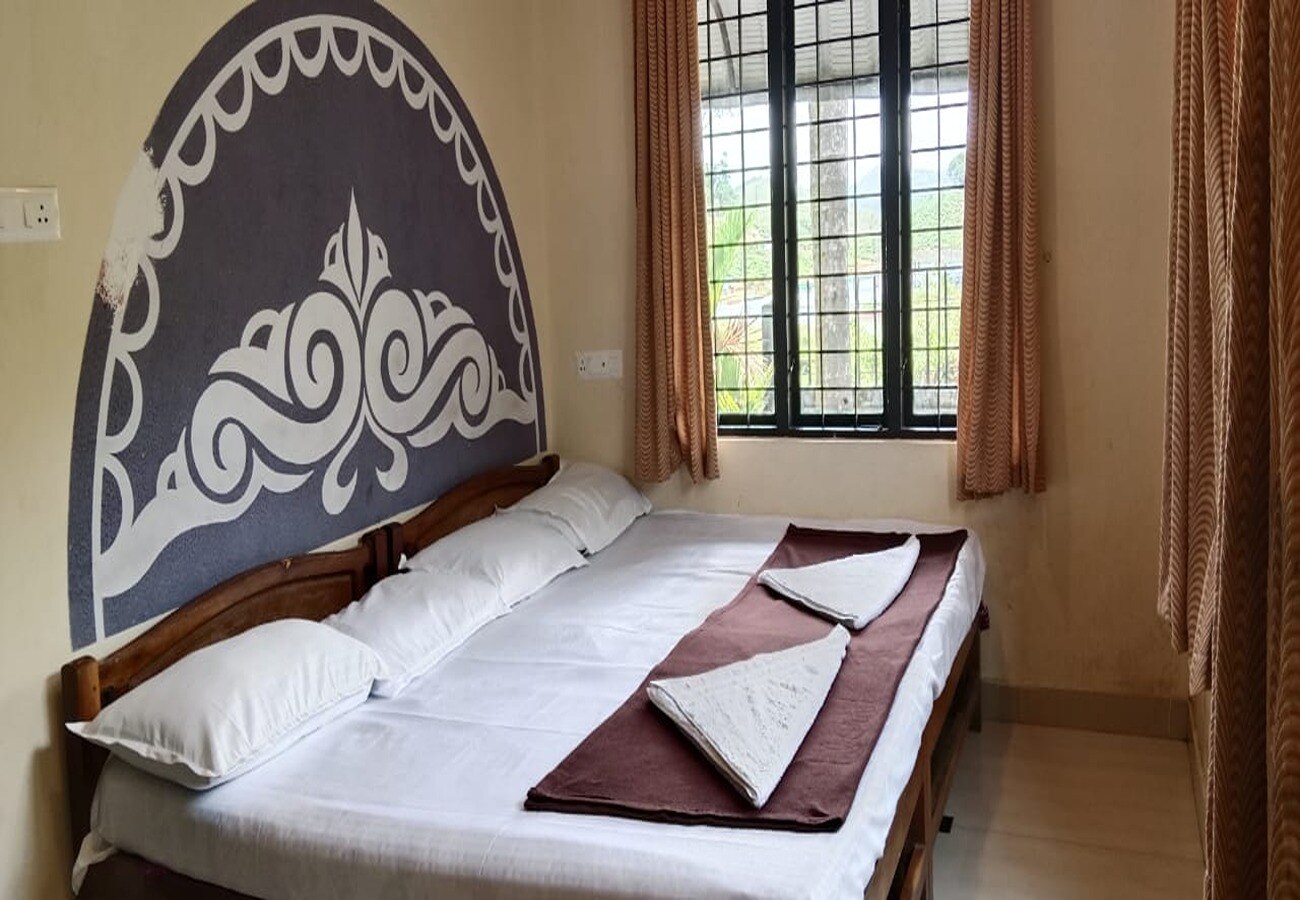 Vagamon Lake Villa - Tap to explore photos