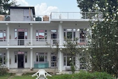 Moustache Hostel Bir, Bir Billing