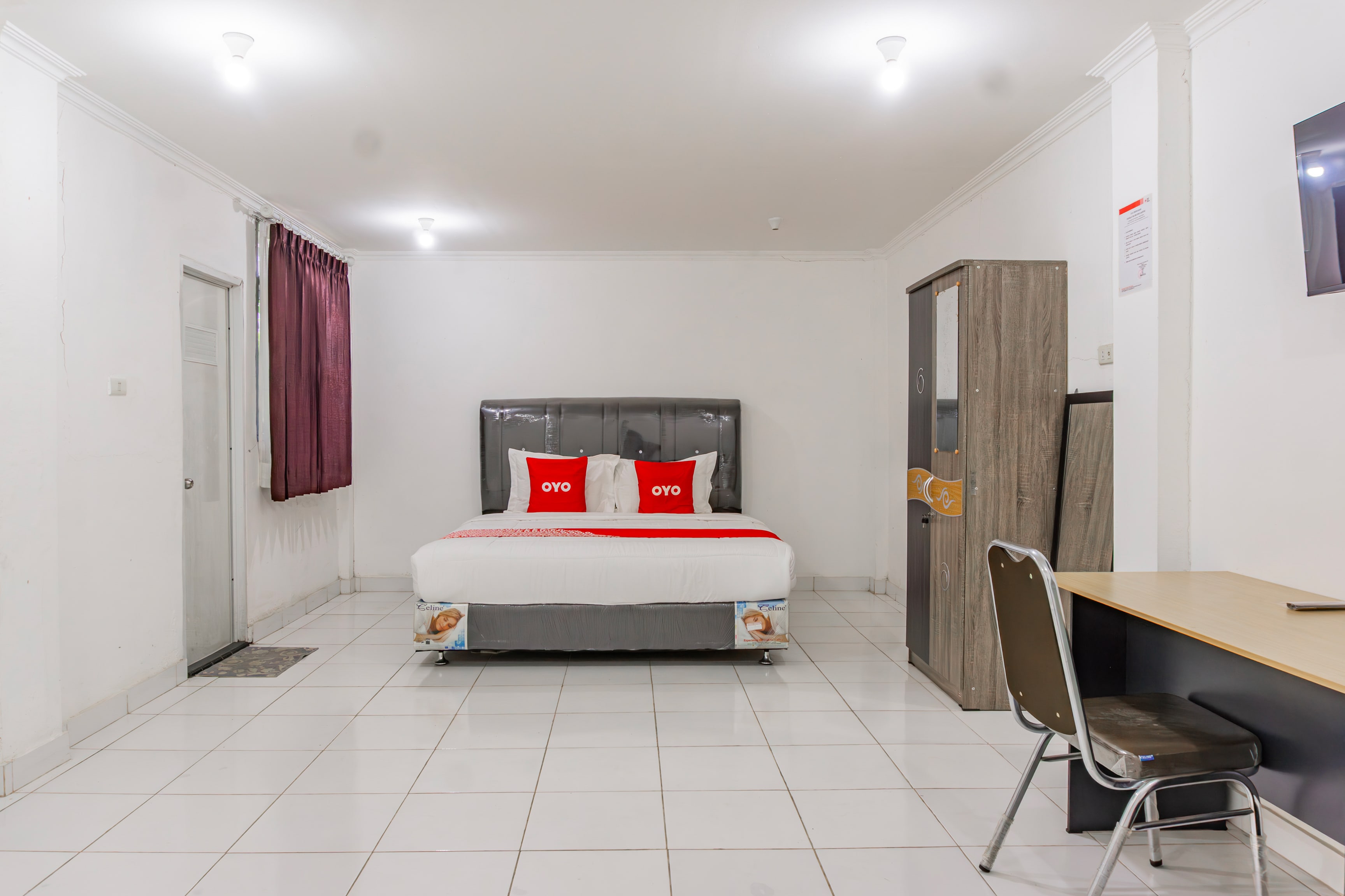 Hotel O Teluk Betung Near Bank Indonesia Formerly Wisma Pmi - Tap to explore photos