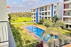 Faodail 18 Pool view 1BHK Acron Seawinds Baga, Goa