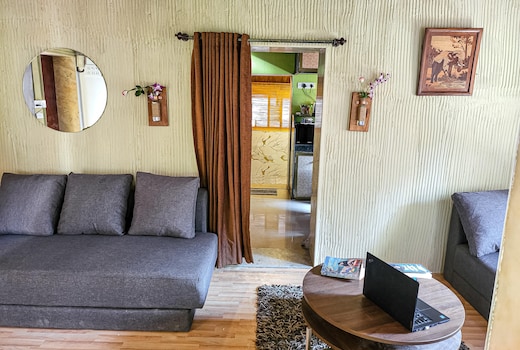 Asante -The Cottage House 2BHK at Hill Road Bandra