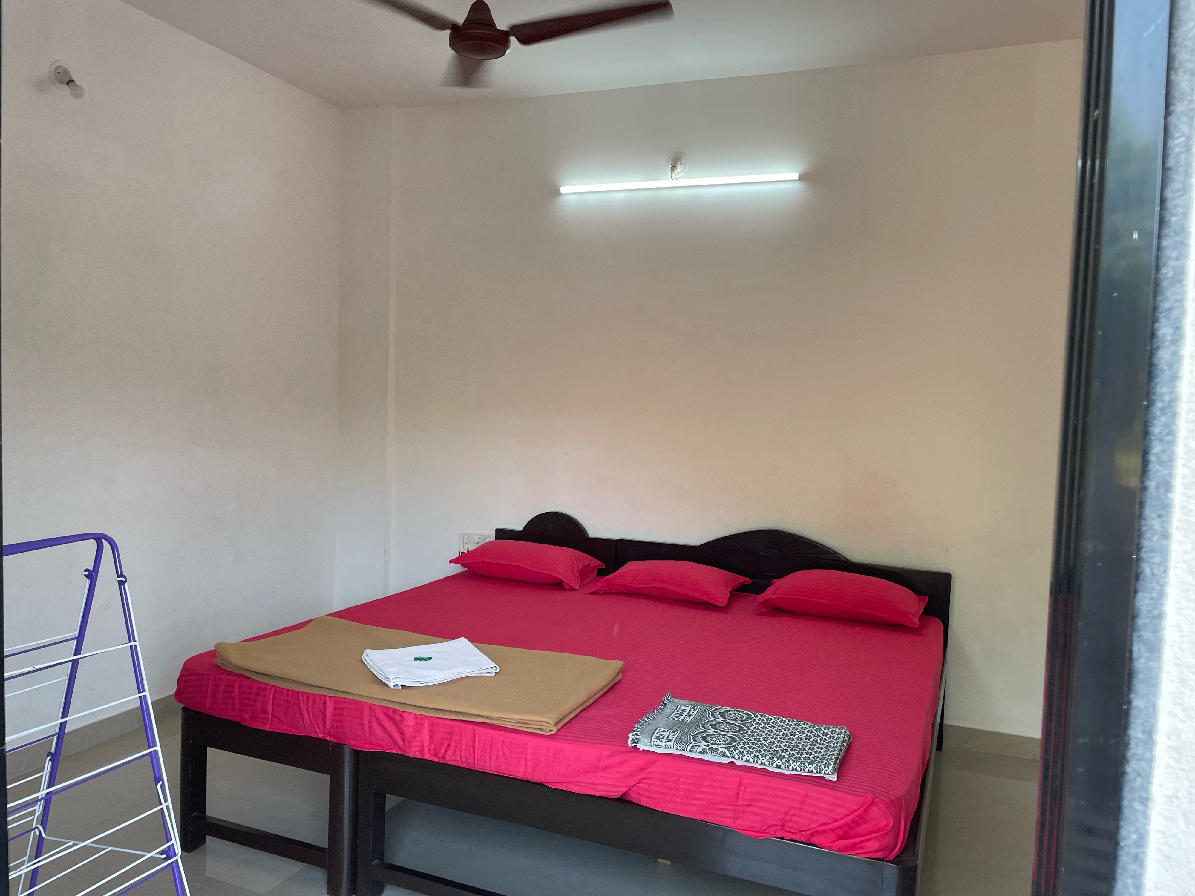 AC 3-bed set rooms 1