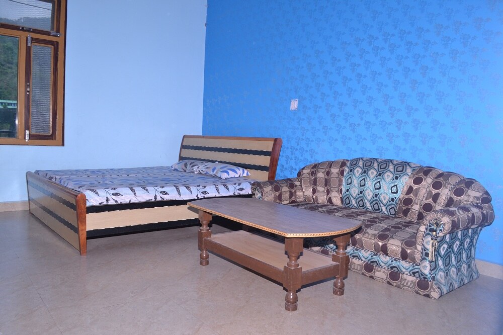 Hotel Saryu - Tap to explore photos