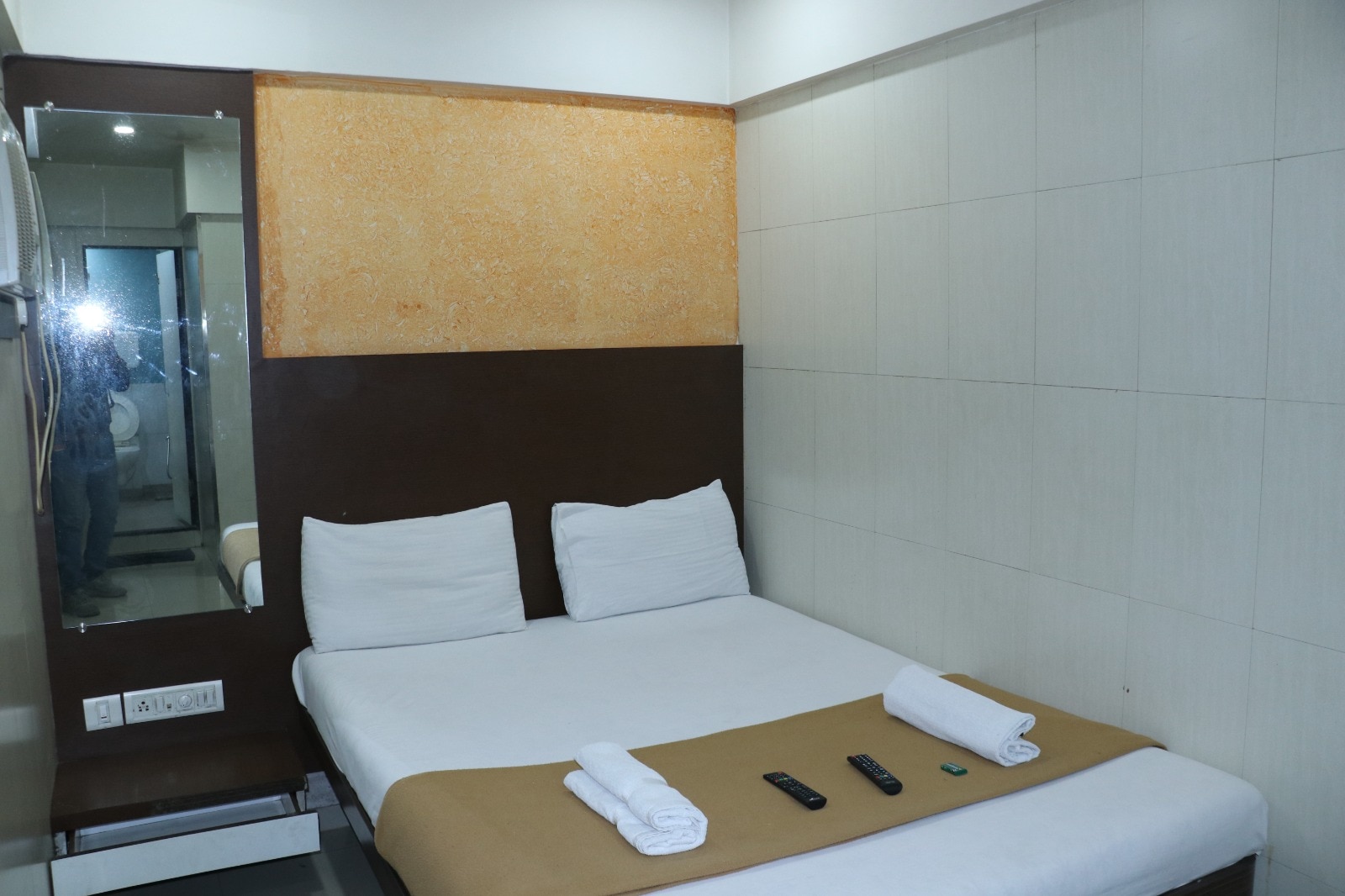 Navratna Residency - Tap to explore photos