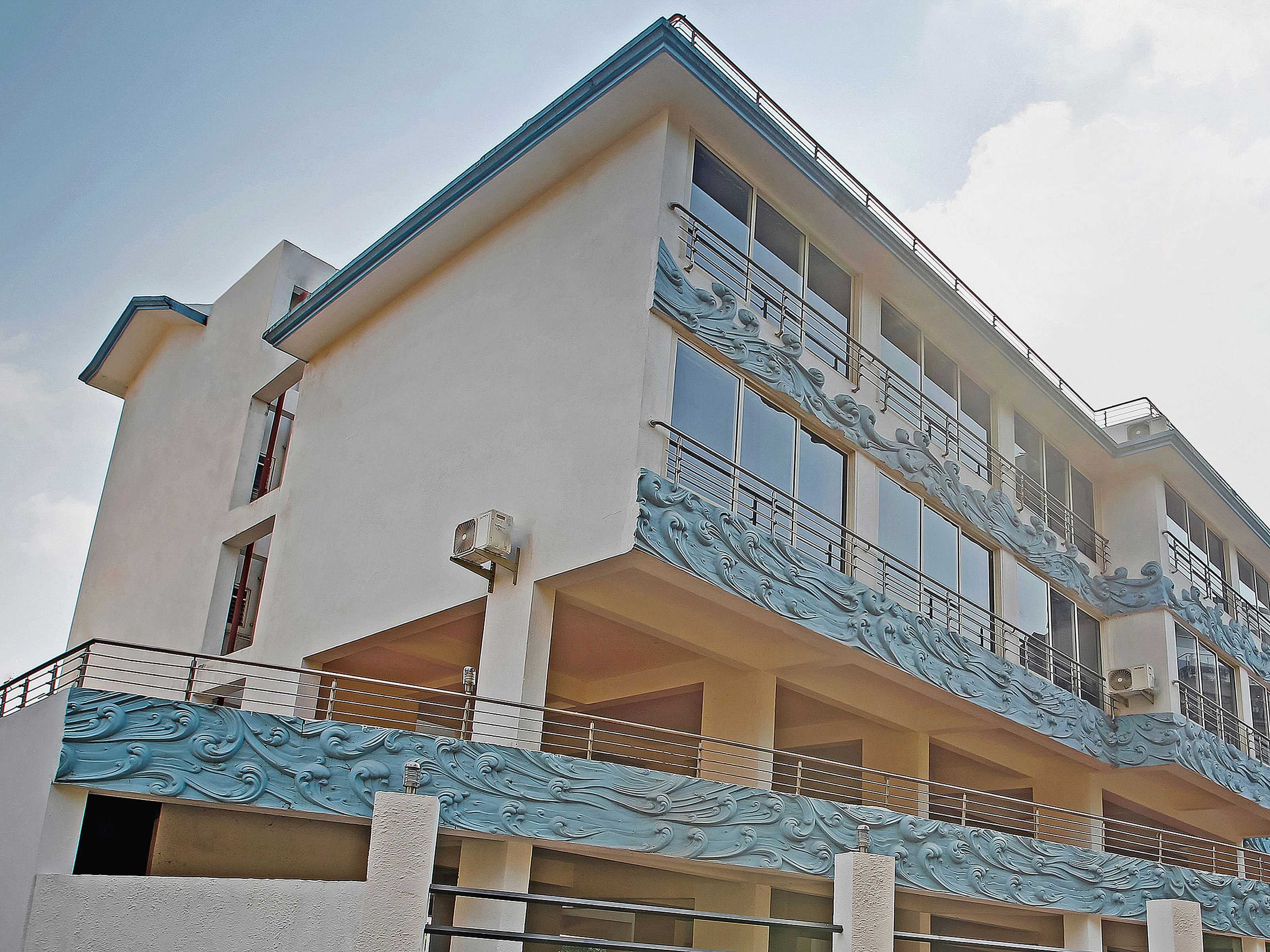Hotel O Home Hotel Sea Prince Suites - Tap to explore photos