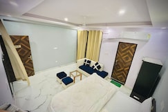 Hotel regal garden, Faridabad