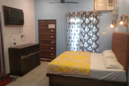 Hotel O Home Fauzi Rasoi & Guest Homestay