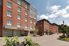 Hampton Inn by Hilton St. Albans, Memphremagog