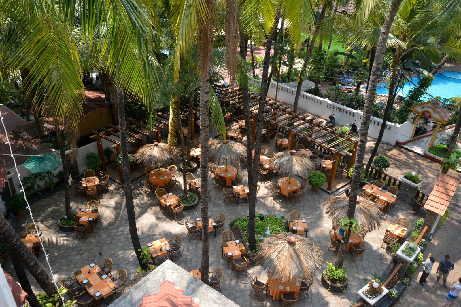 Lucianas Beach Resort - Tap to explore photos